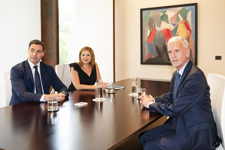 Imanol Pradales recibe la Memoria Judicial del año 2024 del Tribunal Superior de Justicia del País Vasco 